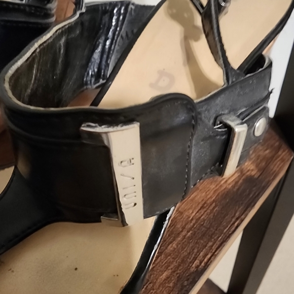 Wedge heeled sandel - Picture 2 of 5